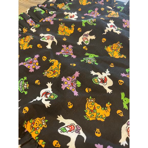 Whimsical Halloween Pillow Sham Cover Ruffles Monster Ghost Skulls 12 x 12 - Picture 3 of 3